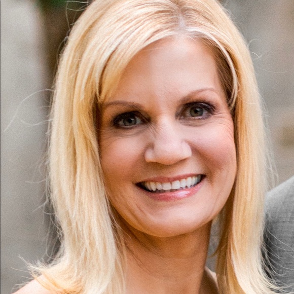 Meet your Posher, Joan - Picture 1 of 1